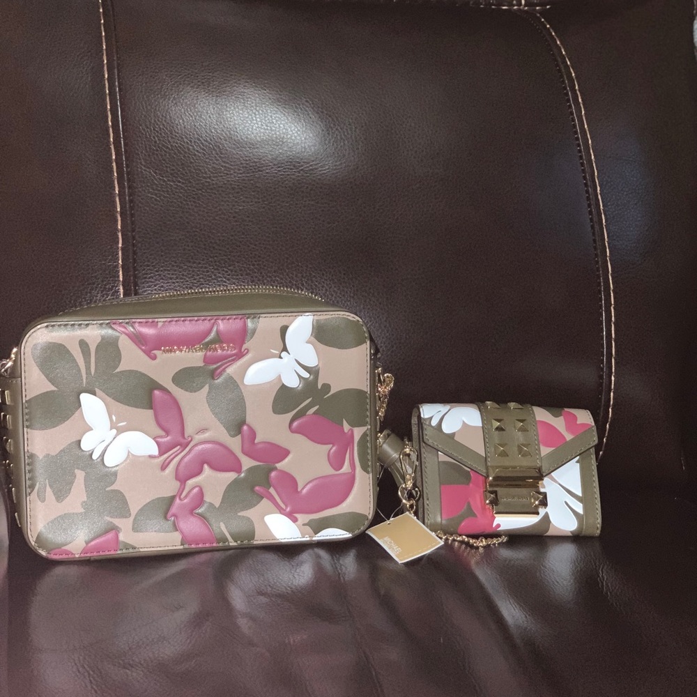 Authentic Mk Set